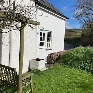 Rural Devon Retreat In Stunning Exe Valley. Exeter
